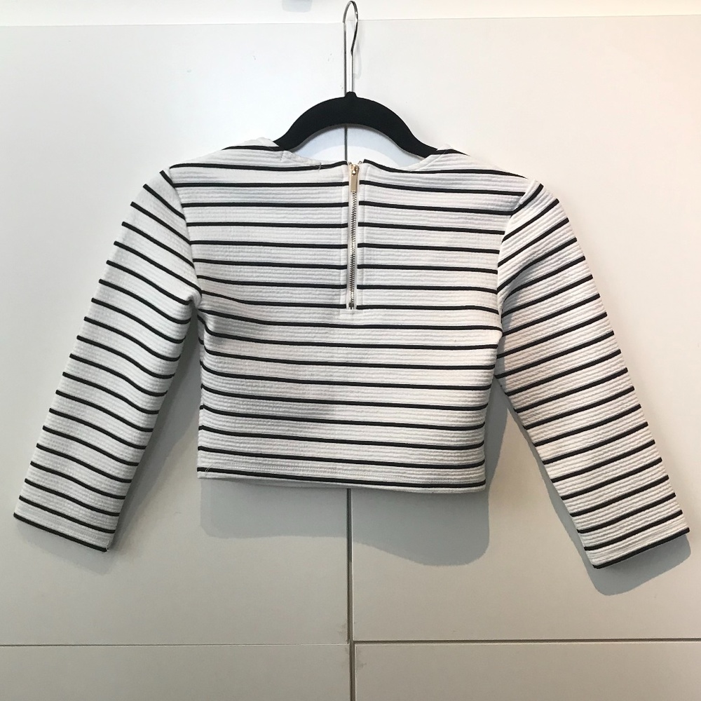 🍀 2 FOR $30 🍀 Dynamite Cropped Striped top - Picture 3 of 7